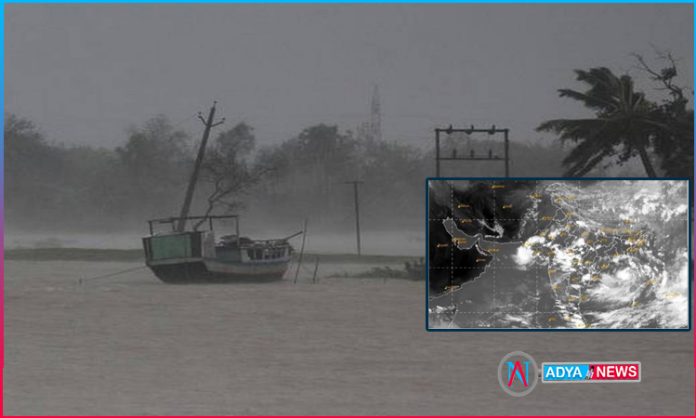Cyclone Alert To Uttarandhra Heavy To Heavy Rainfall