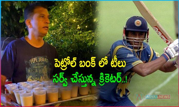 Former Sri Lanka Cricketer Roshan Mahanama Serves Tea And Buns