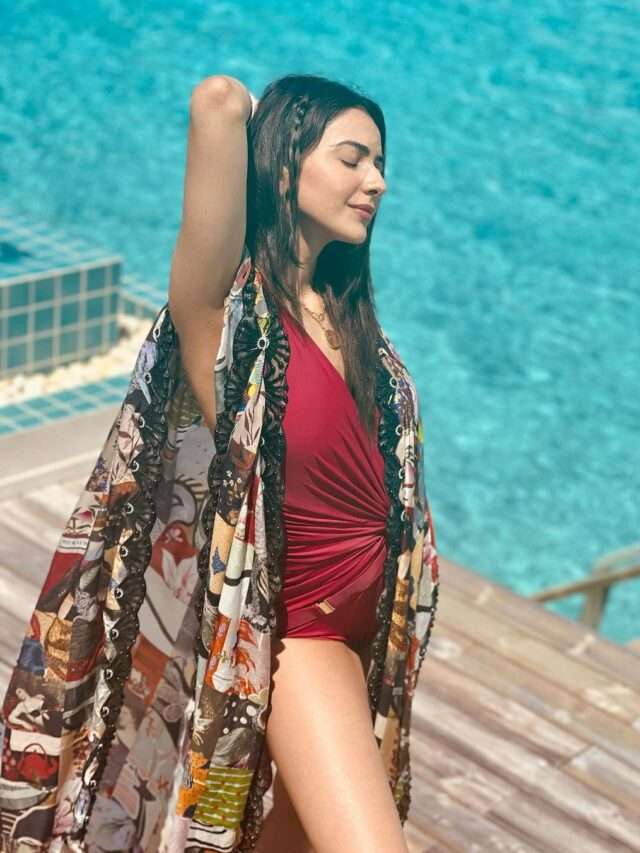 Rakul Preet Singh Latest Photos (1)