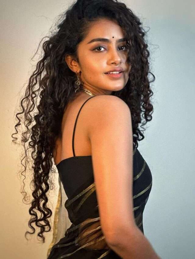 Anupama Parameswaran Glamorous Poses