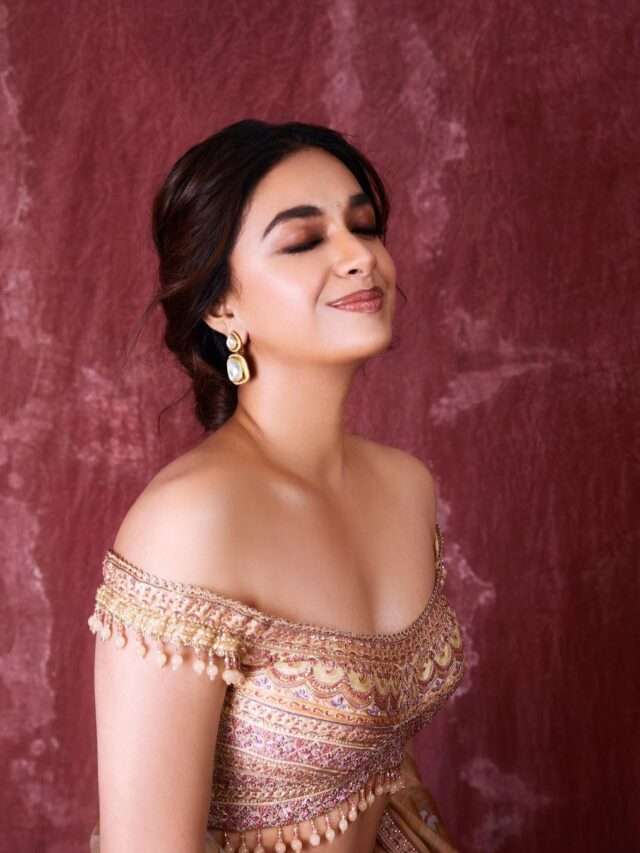 Keerthy Suresh Glamour Looks