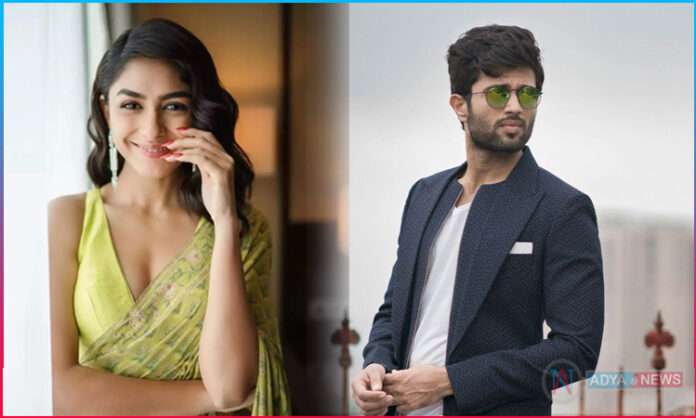 Vijay Deverakonda to Romance With Mrunal Thakur in his next