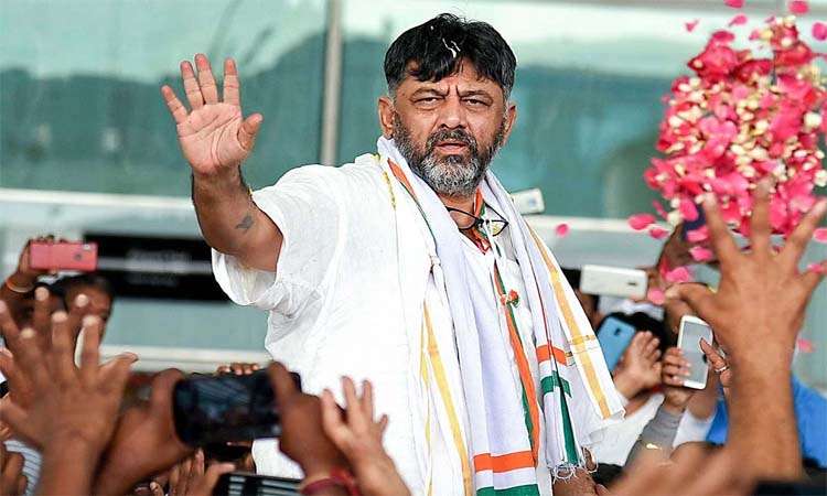 బెంగళూరు కేంద్రంగా టీకాంగ్రెస్ రాజకీయాలు!