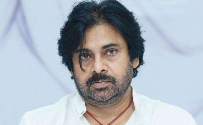 పవన్‌కు షాక్..పోలీస్ నోటీసులు!