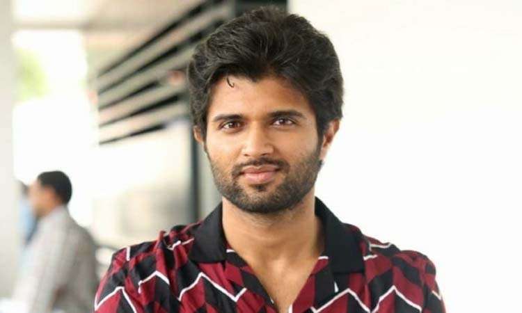 దసరాకు ‘ఫ్యామిలీ స్టార్‌’గా రౌడీ బాయ్ విజయ్