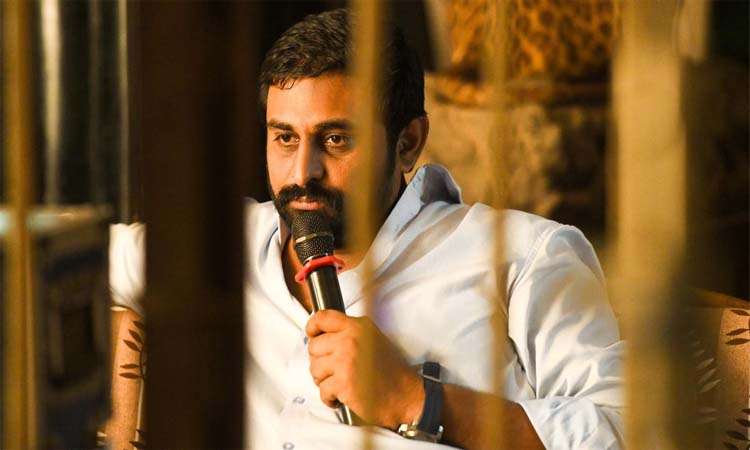 ఈ సారి డిఫరెంట్ కథతో అజయ్!