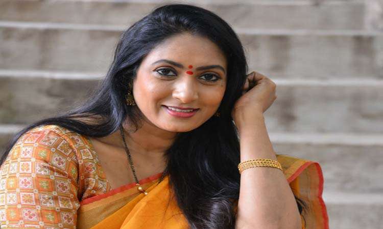 తమిళ దర్శకులపై ఆమని సంచలన ఆరోపణలు!