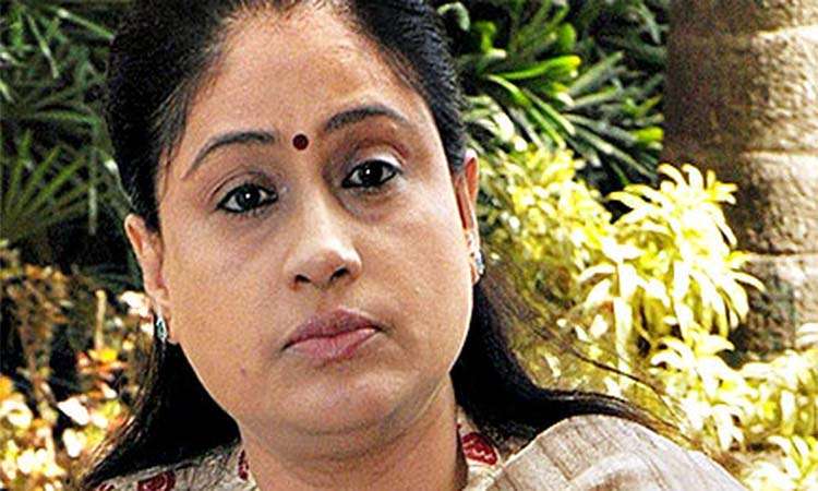 బీజేపీకి రాములమ్మ గుడ్ బై..కాంగ్రెస్ గూటికి!