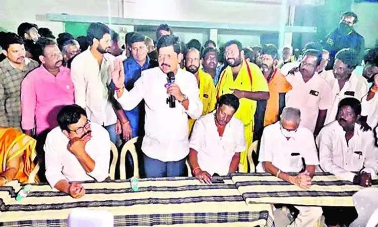 అధికారంలోకి రాగానే ఎమ్మెల్సీ..బాండ్ పేపర్‌పై రాసిస్తా!