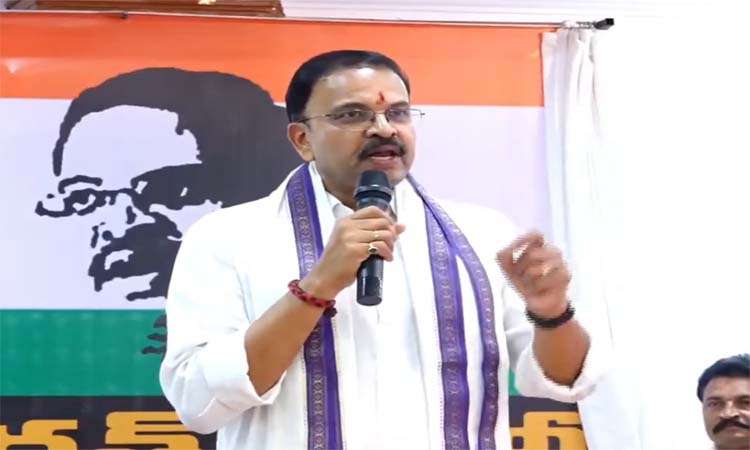 పవన్‌కు జేడీ ఎఫెక్ట్..నేతలంతా క్యూ!