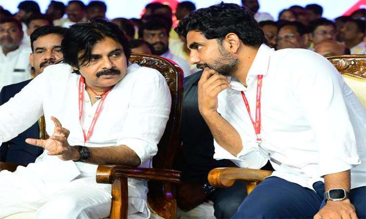 పవన్ ఆశలపై నీళ్లు చల్లిన లోకేష్!