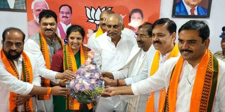 బీజేపీది అక్కడా..ఇక్కడా ఒంటరి పోరే?
