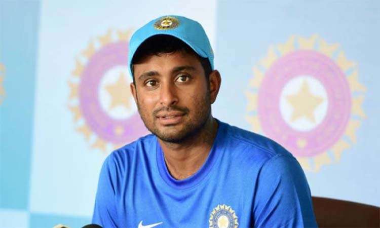 వైసీపీకి రాజీనామాపై క్లారిటీ ఇచ్చిన రాయుడు!