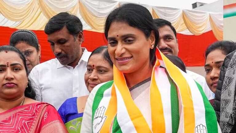 పీసీసీ చీఫ్‌గా షర్మిల బాధ్యతల స్వీకరణ..