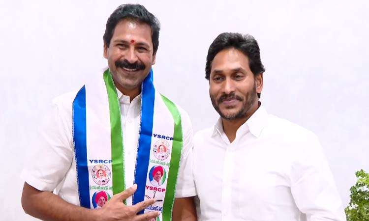 వైసీపీలోకి వంగవీటి