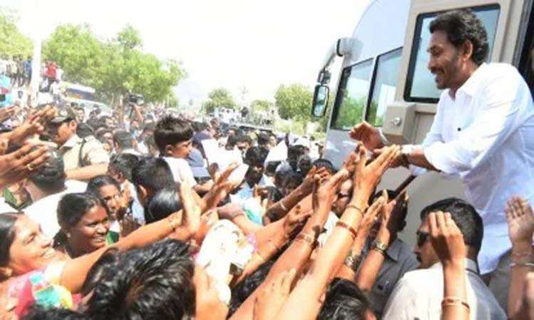 జగన్ బస్సుయాత్ర పున:ప్రారంభం