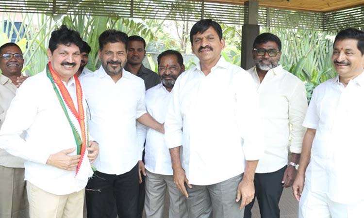 కాంగ్రెస్‌లో చేరిన మరో బీఆర్ఎస్ ఎమ్మెల్యే!
