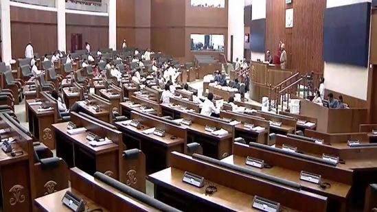 ఇకపై ఎంత మంది పిల్లలున్నా పోటీ చేయొచ్చు!