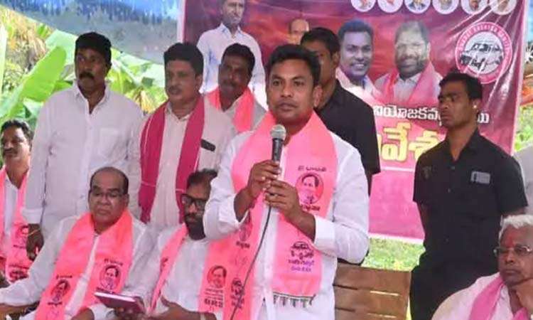కేసీఆర్ ఆదేశాలు పాటించని మాజీ ఎమ్మెల్యే!