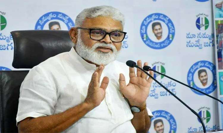 వైసీపీ నేతలకు నోటీసుల పర్వం