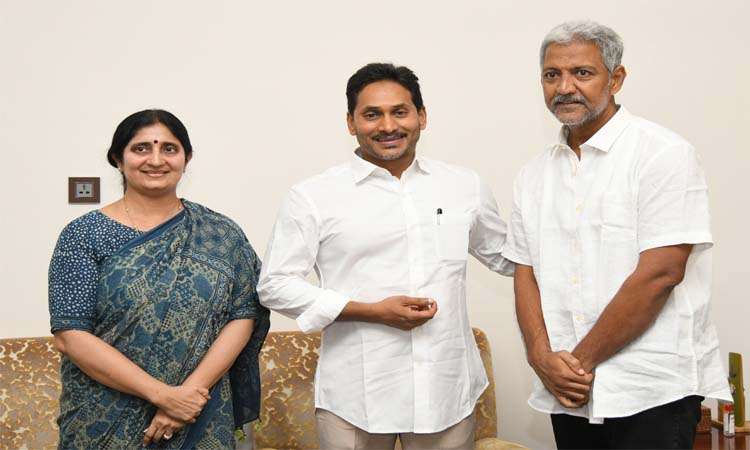 జగన్‌తో వంశీ భేటీ..