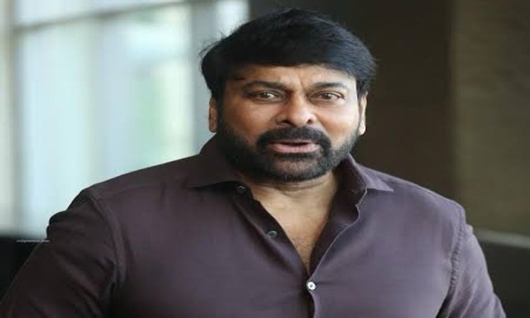 సీసీఎస్ పోలీసులను ఆశ్రయించిన చిరు