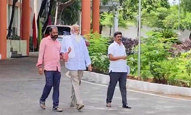 జేసీ ప్రభాకర్ రెడ్డికి చేదు అనుభవం
