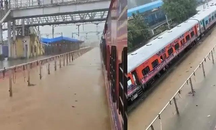 మొంథా ఎఫెక్ట్..నీట మునిగిన రైల్వే ట్రాక్!