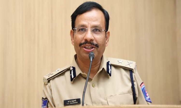 ముఖం చూసి మోసోవద్దు!