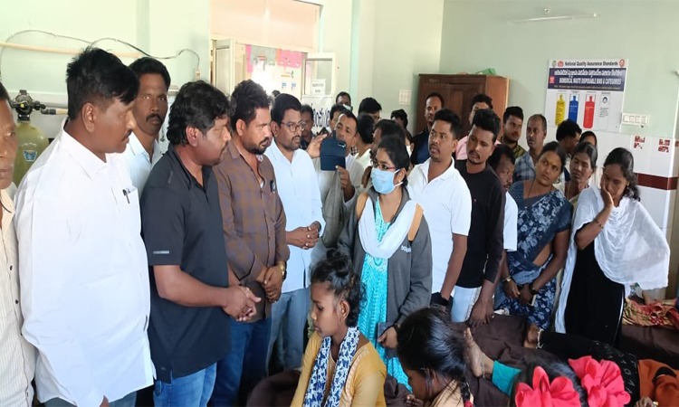 విద్యార్థుల భవిష్యత్ నిర్వీర్యం చేస్తారా?
