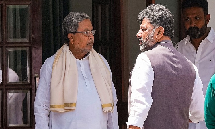 ఢిల్లీకి సిద్దూ-డీకే..ఏం జరుగుతోంది?