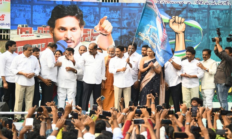 కోటి సంతకాలు..చిరస్థాయిగా నిలిచిపోయే ఘట్టం