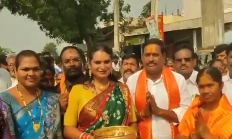 లోకల్‌బాడీ పోల్స్‌..ప్రచారంలో ట్రాన్స్‌జెండర్లు