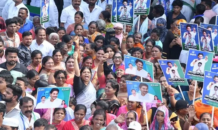 వైసీపీ కోటి సంతకాల ఉద్యమం..సక్సెస్