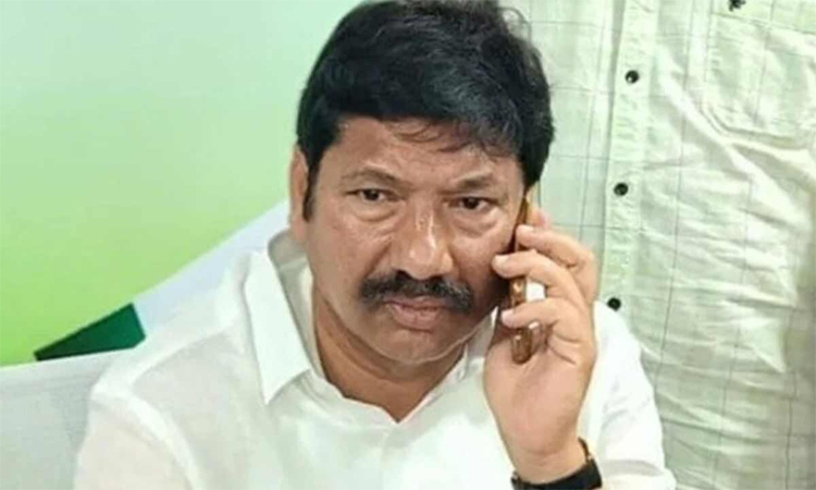 ఏపీలో ప్రజాస్వామ్యం ఖూనీ!