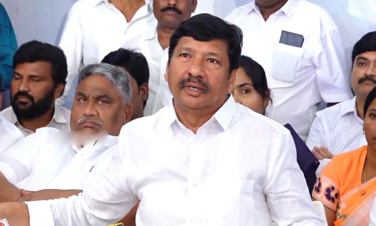 నాపై దాడి చేసి..రివర్స్ లో నాపైనే కేసులా!