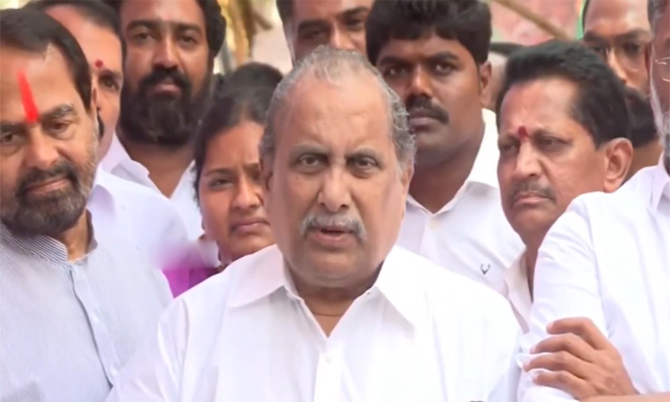 చంద్రబాబు టార్గెట్ కాపులే..!