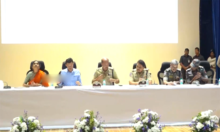 లొంగిపోయిన దేవుజీ, మల్ల రాజిరెడ్డి