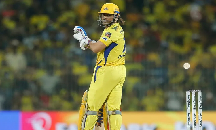 IPL:గాయంతో ధోని దూరం..ఫ్యాన్స్‌కు షాక్
