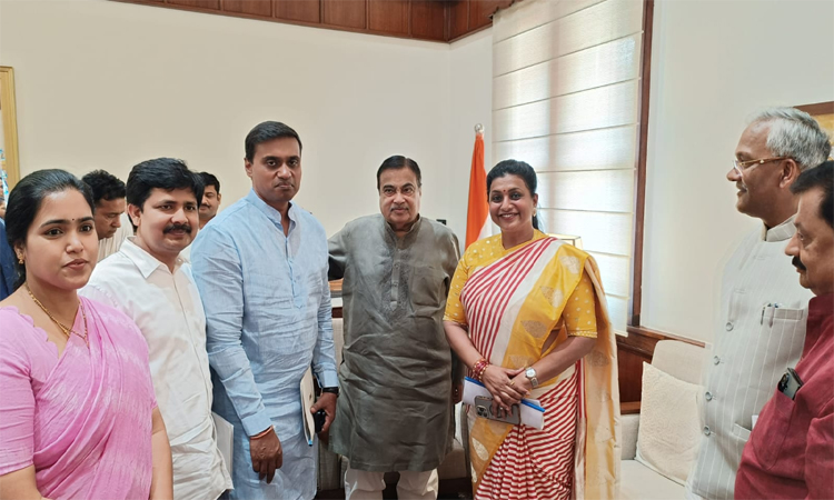 600 ఏళ్ల పురాతన ఆల‌యాన్ని కాపాడండి!