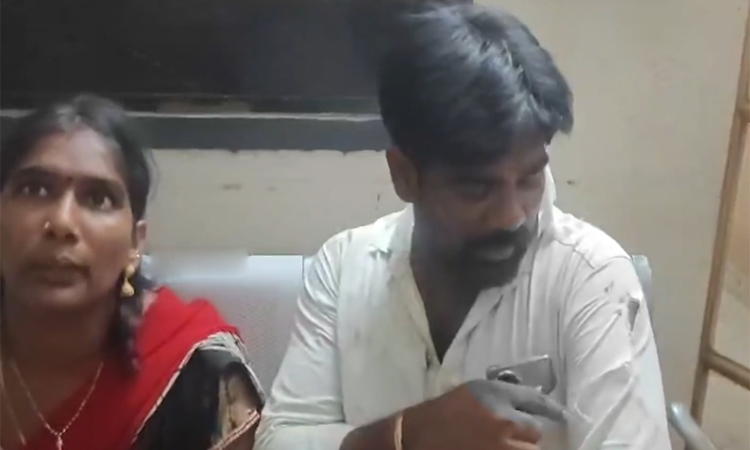 ఏసీ వాటర్ వివాదం..అన్నాచెల్లెలిపై బ్లేడ్ దాడి!