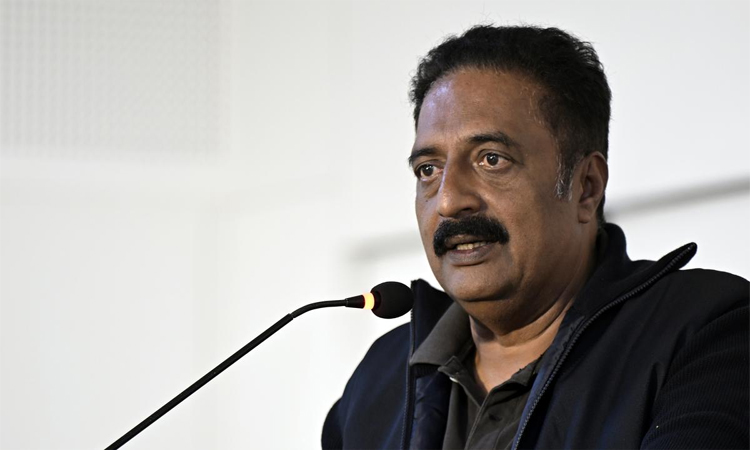 దేవుడిపై నమ్మకం లేదు..కానీ అమ్మ నమ్మకం గౌరవిస్తా!