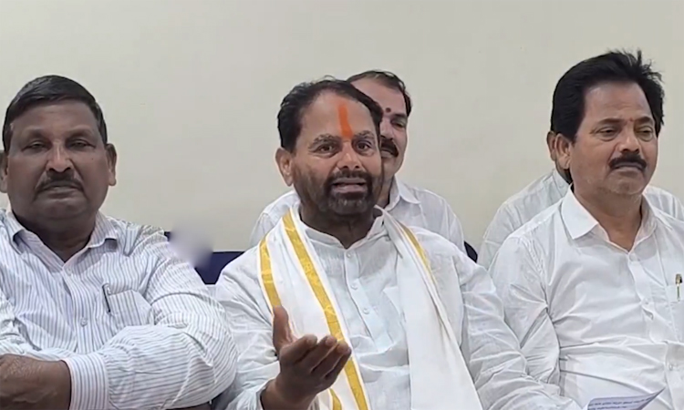 రాజధానిపై తమ్మినేని సంచలన వ్యాఖ్యలు