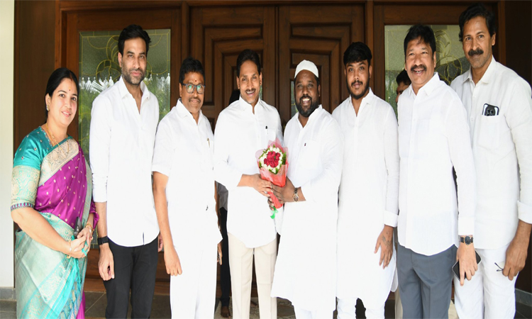 జగన్‌..బక్రీద్‌ విషెస్