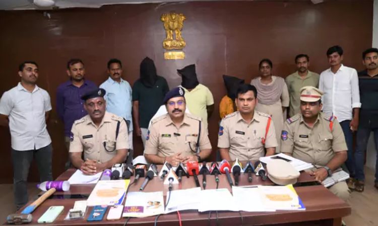 రూ. 2 కోట్ల ఇన్సూరెన్స్ కోసం ఏకంగా భర్తనే!