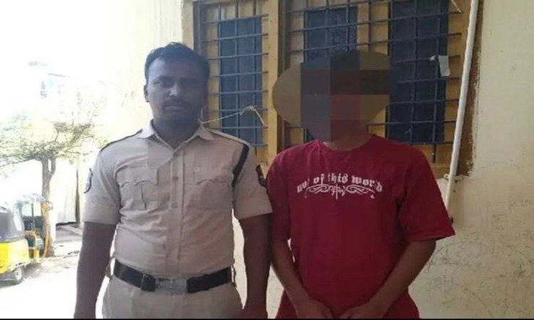 వ్యూస్, లైక్స్ కోసం ఆత్మహత్య నాటకం!