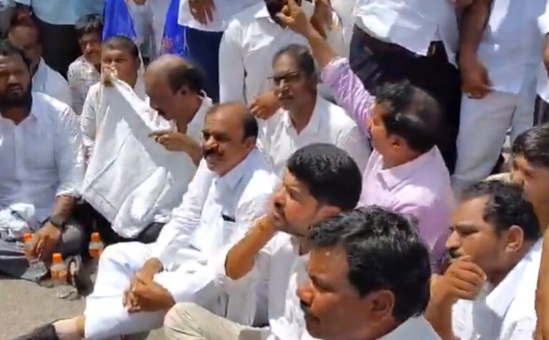 అనంతపురంలో హై టెన్షన్