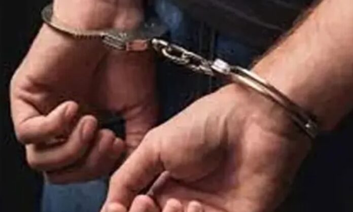 maharashtra-bhiwandi-gang-rape-case-dismissed-constable-shailesh-patil-mother-reaction