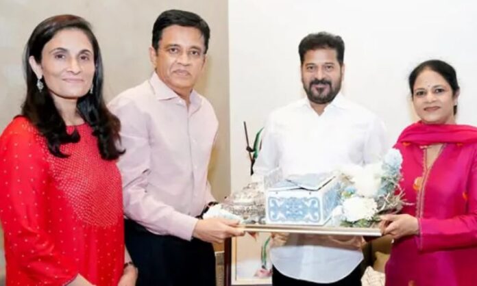 kavya-maran-anirudh-ravichander-wedding-reception-cm-revanth-reddy-ktr-invited