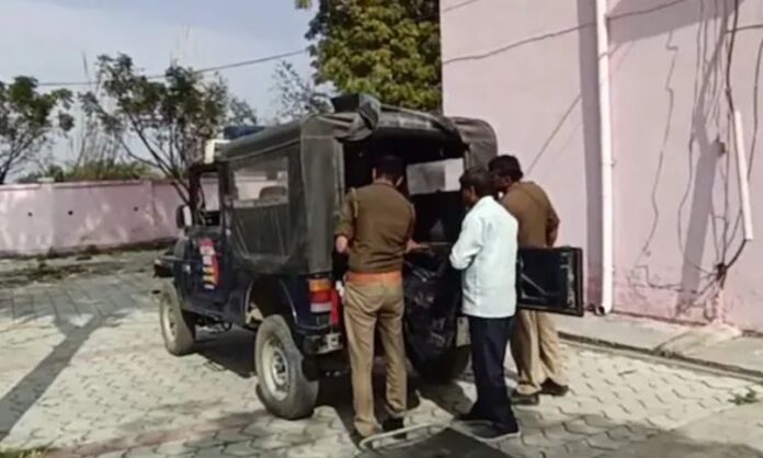meerut-woman-spikes-husband-coffee-stabs-genitals-crime-news
